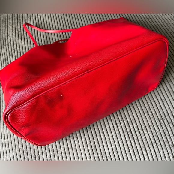 Givenchy Red Bambi Print Coated Canvas and Leather Antigona Shopper Tote - Picture 5 of 9